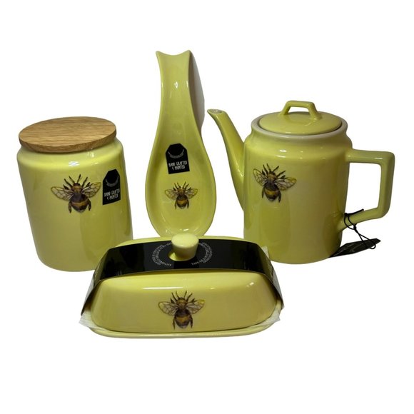 Old Pottery Co Honeybee Teapot Designed England - Picture 11 of 12